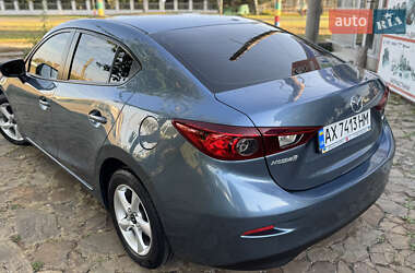 Седан Mazda 3 2014 в 