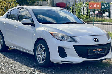 Седан Mazda 3 2013 в Киеве