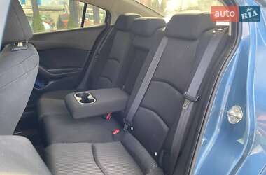 Седан Mazda 3 2014 в 