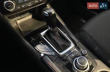 Седан Mazda 3 2014 в 