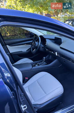 Седан Mazda 3 2019 в 
