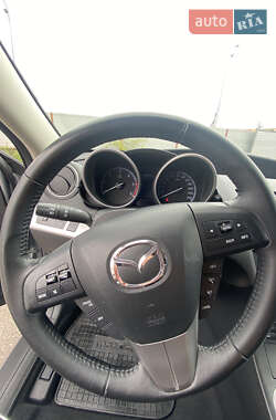 Хэтчбек Mazda 3 2012 в 