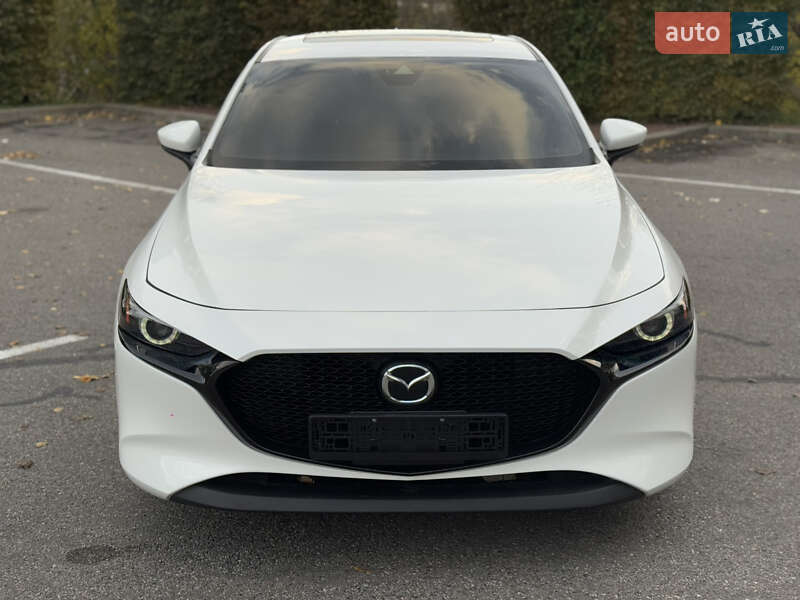 Хэтчбек Mazda 3 2020 в Киеве