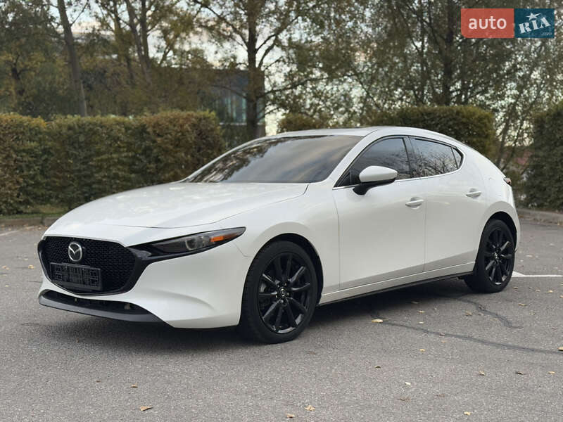 Хэтчбек Mazda 3 2020 в Киеве