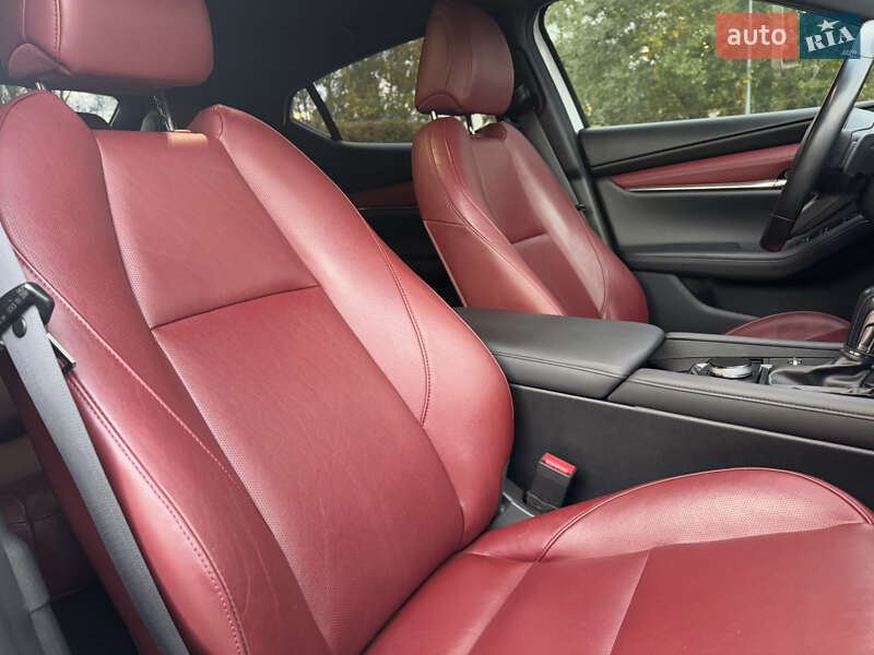 Хэтчбек Mazda 3 2020 в Киеве