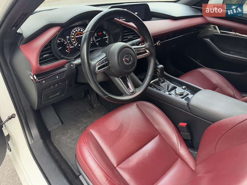 Хэтчбек Mazda 3 2020 в Киеве