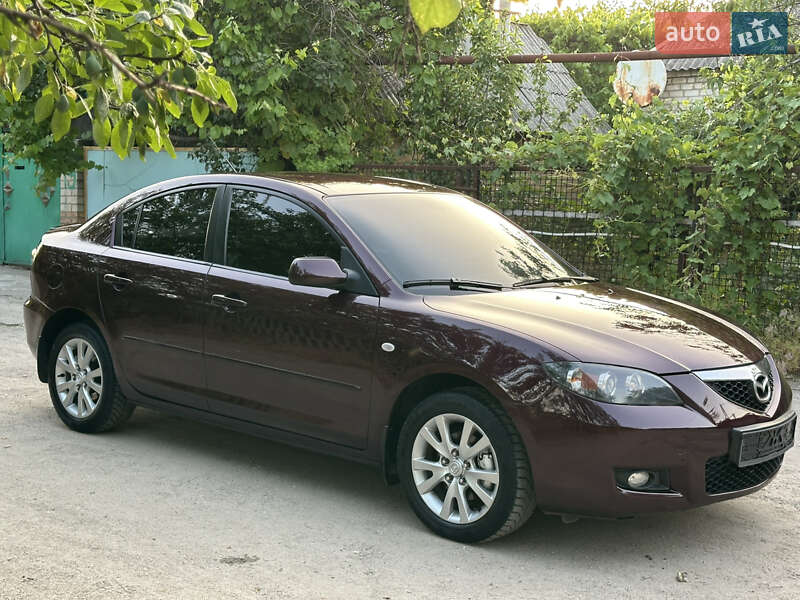 Седан Mazda 3 2006 в Запоріжжі