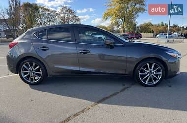 Хэтчбек Mazda 3 2017 в 