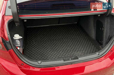 Седан Mazda 3 2017 в 