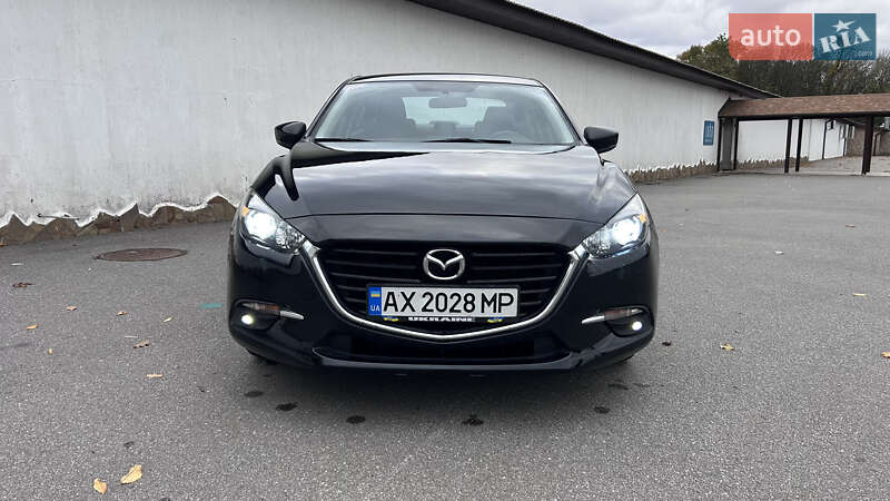 Седан Mazda 3 2017 в Харкові
