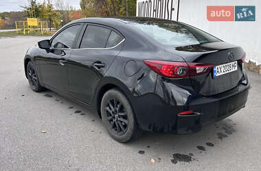 Седан Mazda 3 2017 в 