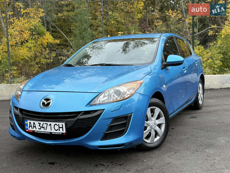 Хэтчбек Mazda 3 2010 в Киеве