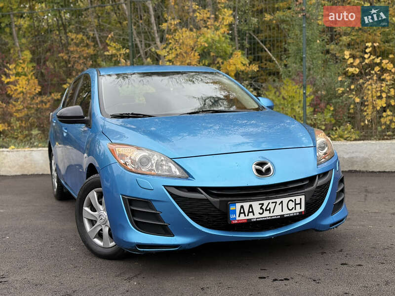 Хэтчбек Mazda 3 2010 в Киеве