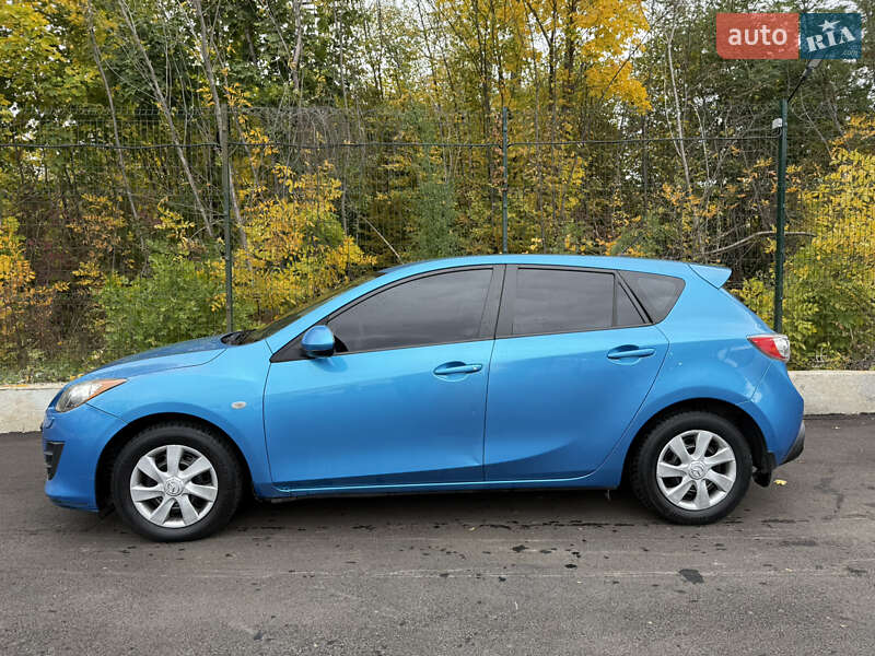 Хэтчбек Mazda 3 2010 в Киеве