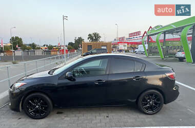 Седан Mazda 3 2012 в Мукачевому