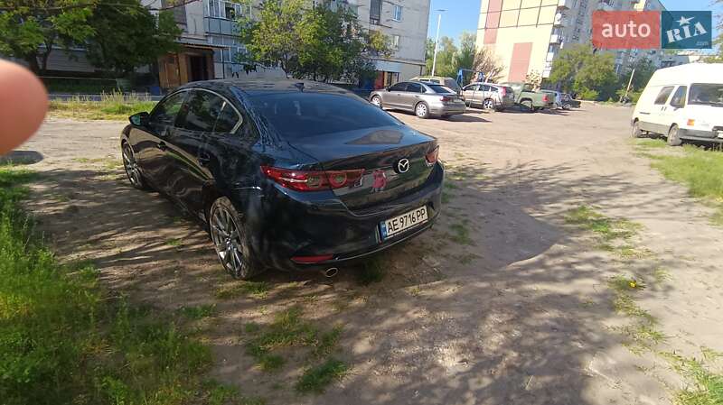 Седан Mazda 3 2019 в Черкасском