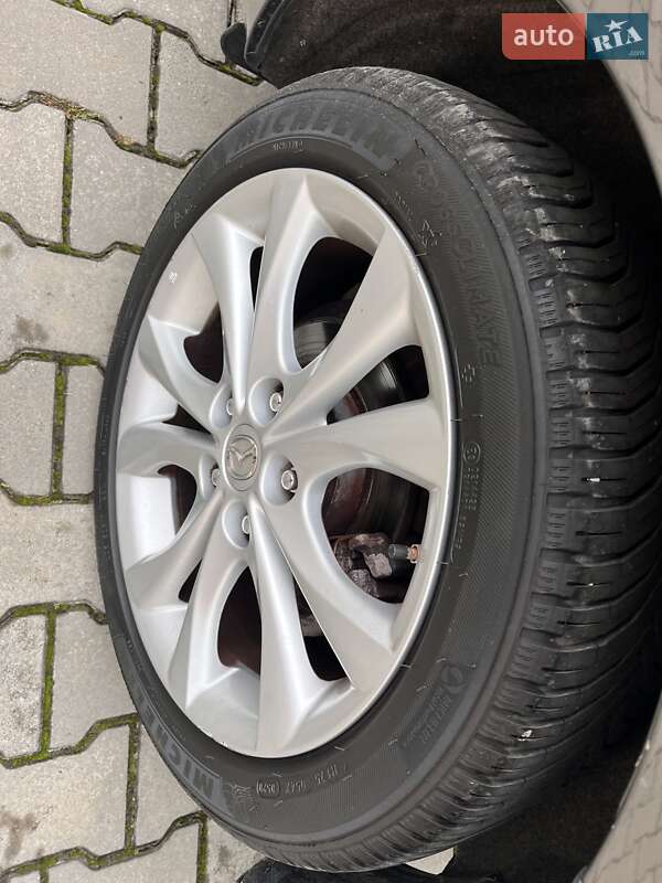 Седан Mazda 3 2011 в Луцке