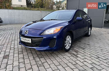 Седан Mazda 3 2013 в 
