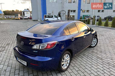 Седан Mazda 3 2013 в 