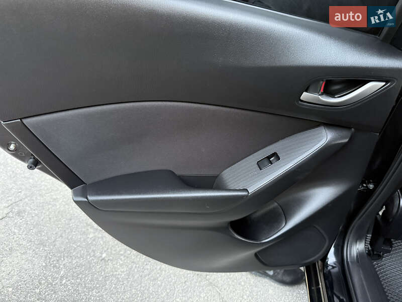 Седан Mazda 3 2016 в Дніпрі фото 20 Седан Mazda 3 2016 в Дніпрі