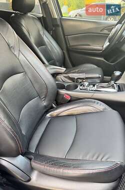 Седан Mazda 3 2014 в  фото 8 Седан Mazda 3 2014 в