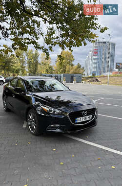 Седан Mazda 3 2018 в 