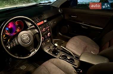 Хэтчбек Mazda 3 2003 в 