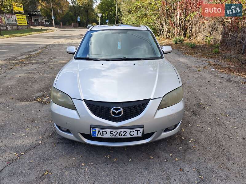 Седан Mazda 3 2004 в 