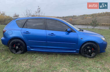 Хэтчбек Mazda 3 2004 в  фото 4 Хэтчбек Mazda 3 2004 в