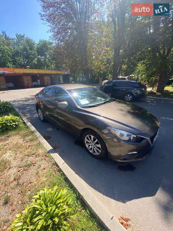 Седан Mazda 3 2013 в Черкассах