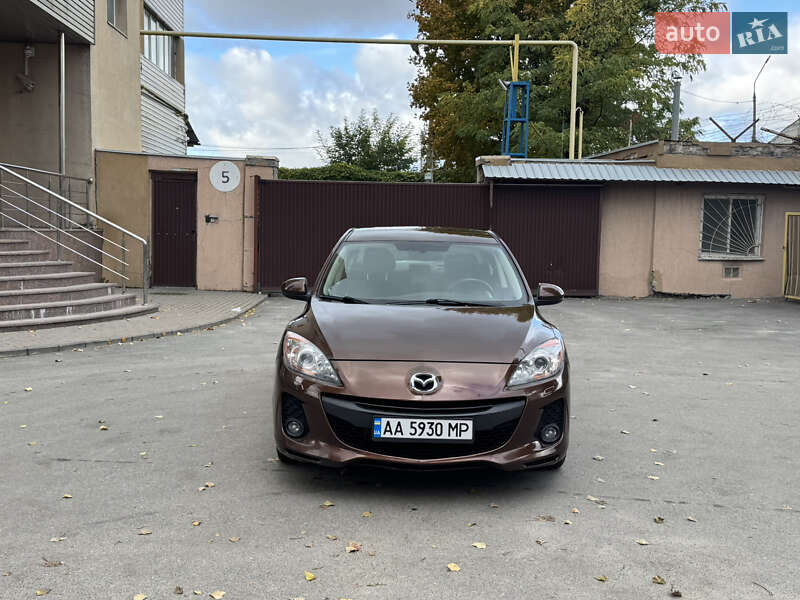 Седан Mazda 3 2011 в Києві