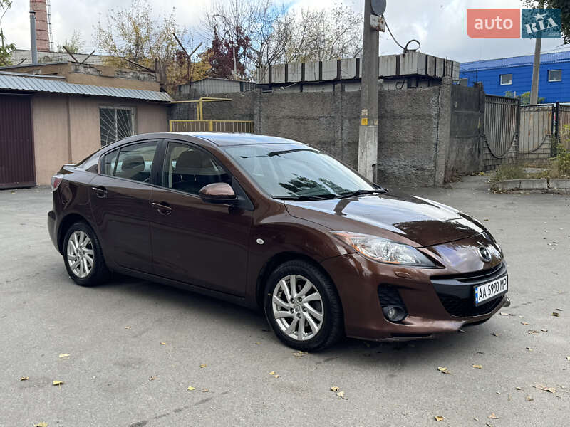 Седан Mazda 3 2011 в Києві