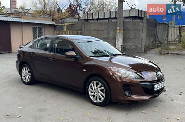 Седан Mazda 3 2011 в 