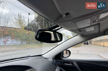 Седан Mazda 3 2011 в 