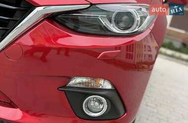 Седан Mazda 3 2014 в 