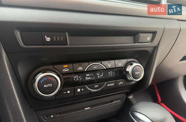 Седан Mazda 3 2014 в 