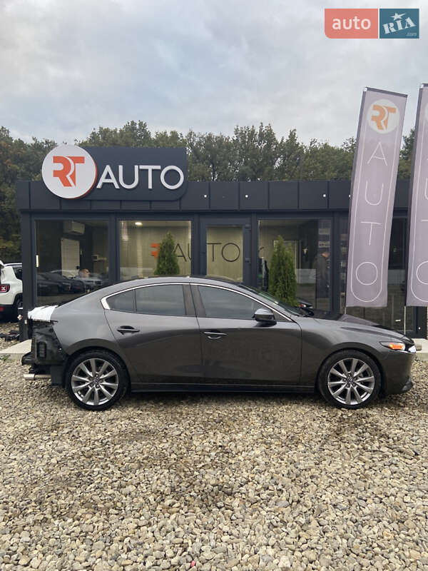 Седан Mazda 3 2021 в Львові