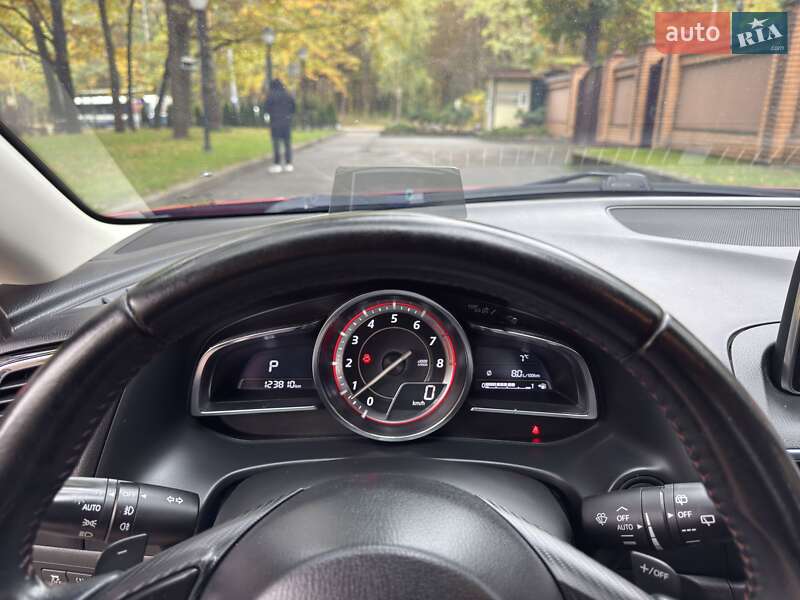 Хетчбек Mazda 3 2013 в Чернігові