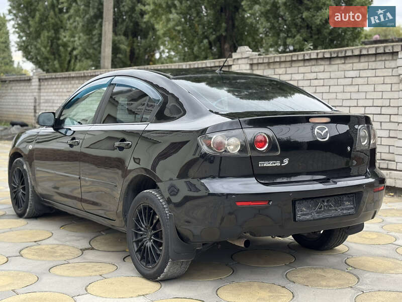 Седан Mazda 3 2007 в Днепре
