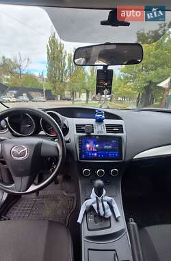 Седан Mazda 3 2013 в Николаеве