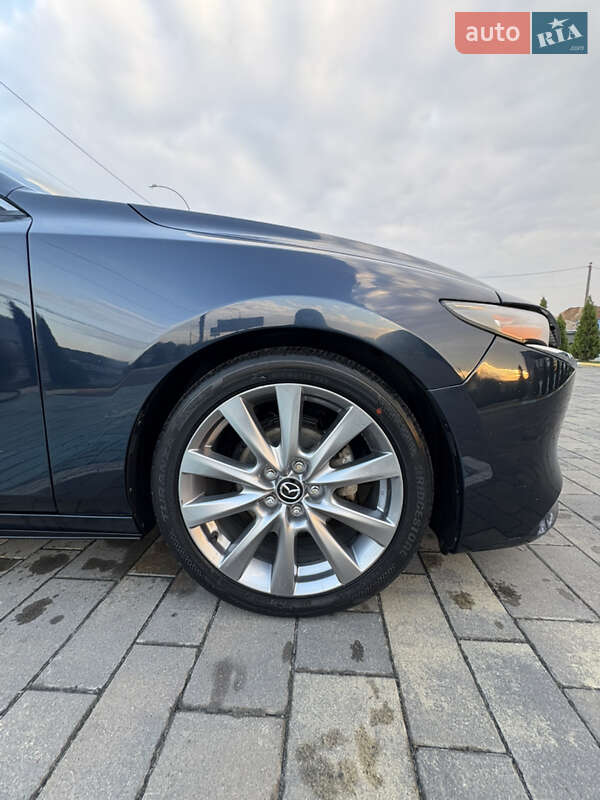 Седан Mazda 3 2021 в Ірпені