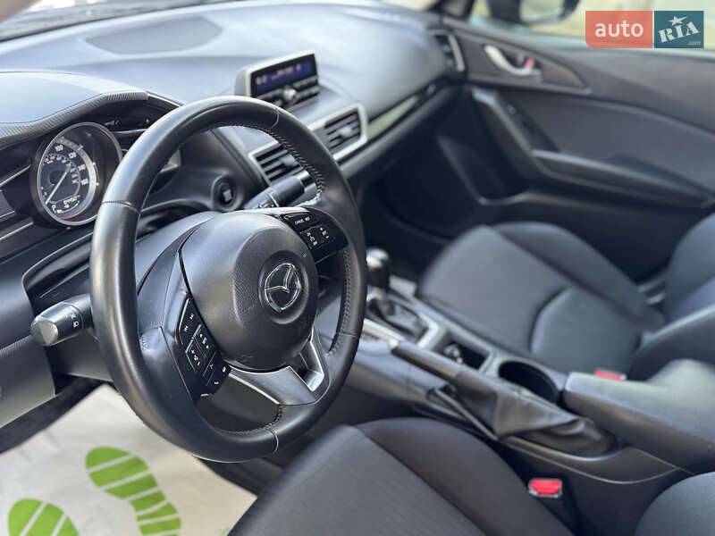Седан Mazda 3 2014 в Харкові
