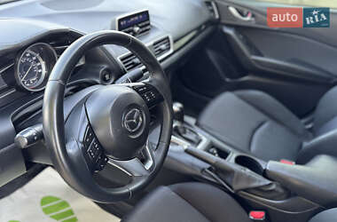 Седан Mazda 3 2014 в 