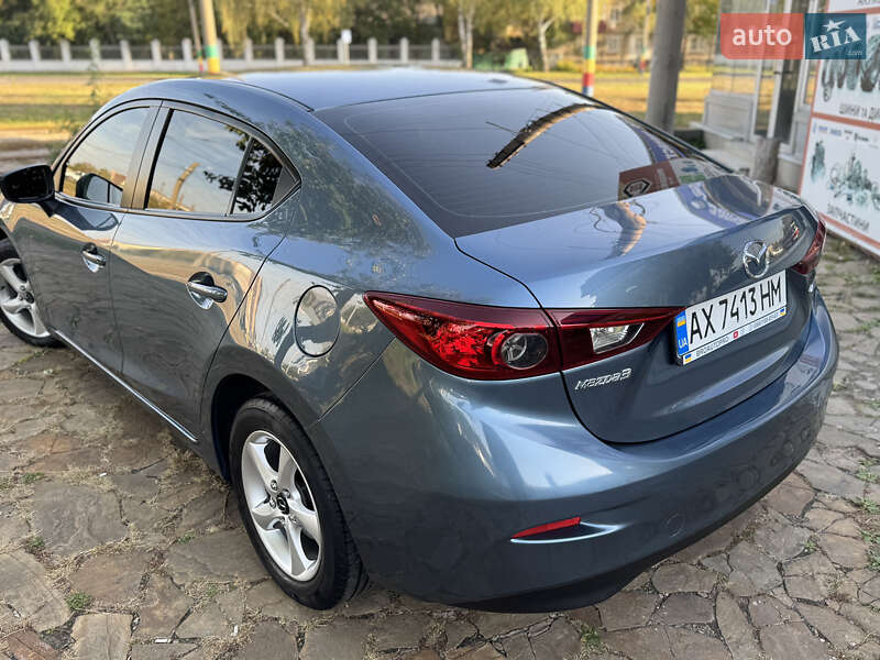 Седан Mazda 3 2014 в Харкові