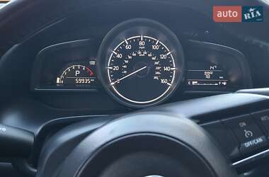 Седан Mazda 3 2018 в Жашківу