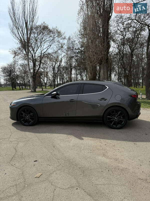 Хэтчбек Mazda 3 2021 в Днепре