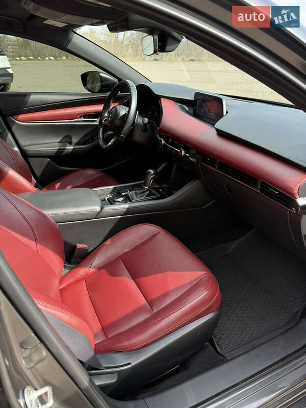 Хэтчбек Mazda 3 2021 в Днепре