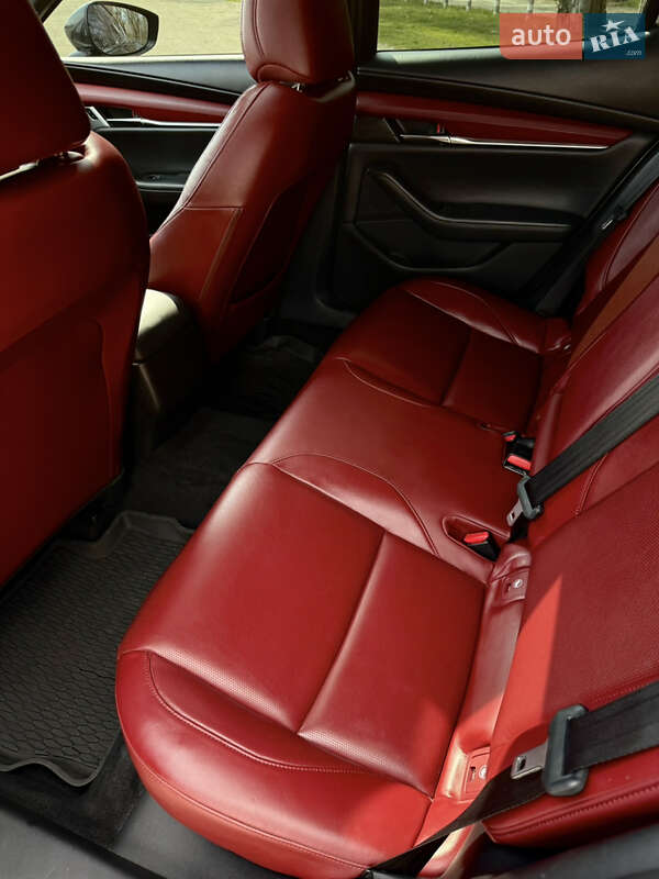 Хэтчбек Mazda 3 2021 в Днепре