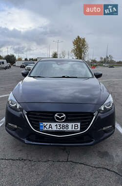 Хэтчбек Mazda 3 2017 в 