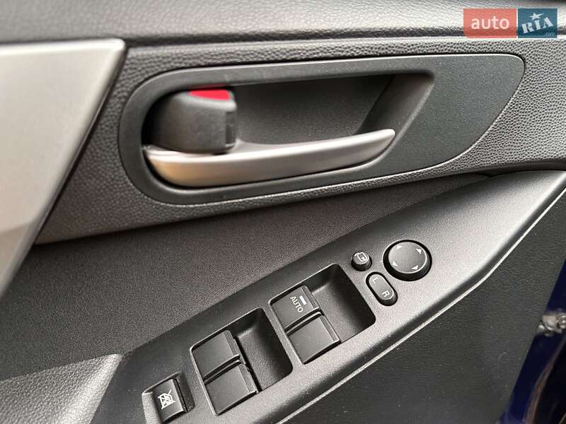 Хэтчбек Mazda 3 2011 в Южноукраинске